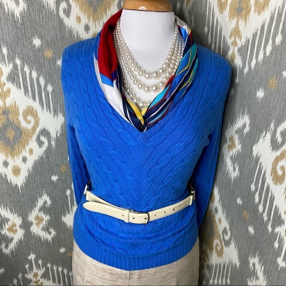 Ralph Lauren Blue Cashmere Mitered Cable Knit V-Neck Long Sleeve Sweater - Picture 9 of 16
